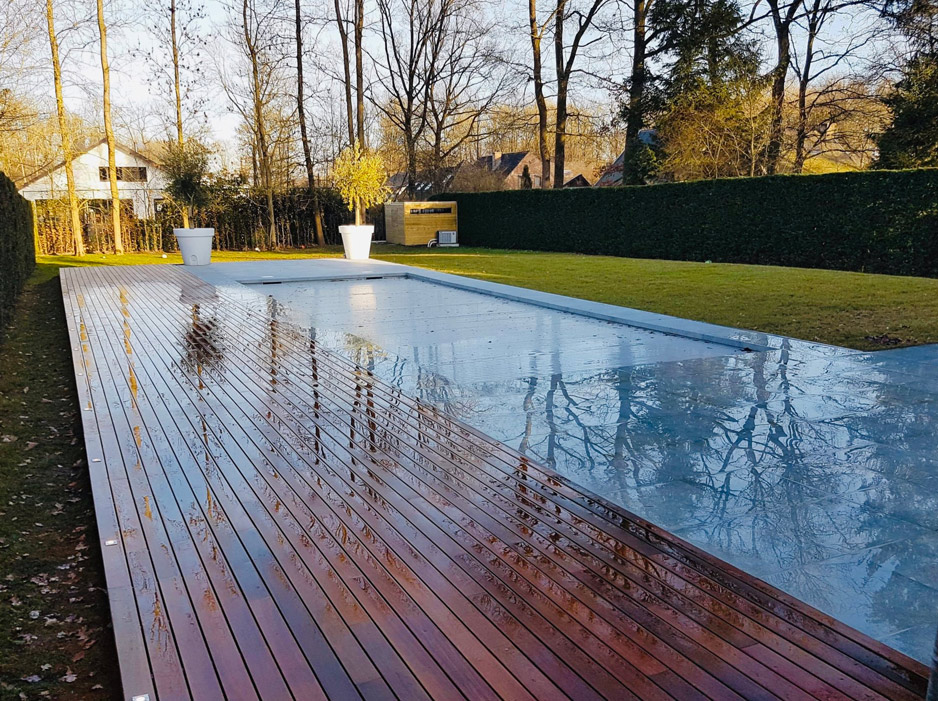 Réalisation d'une terrasse en bois exotique 